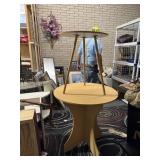 MDF round table 30ï¿½x30ï¿½  and small table