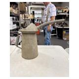 Vintage oil can