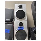 Speakers 2 no brand