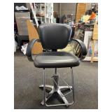 Gray Hydraulic Chair does work