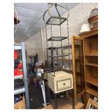 Glass shelf display 16ï¿½x18ï¿½x82ï¿½