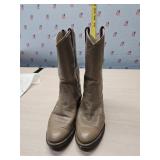 5.5 Nacona boots