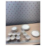 Vintage Corelle Spring Blossom Crazy Daisy Green