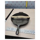Mainstay cast iron skillet