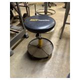 MVP Suoerline shop stool