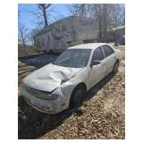 1997 Nissan Altima 4 door has title