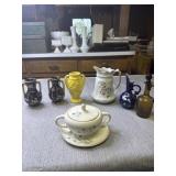 USA Vase, 2 s. Reno signed by Marri C Dervta