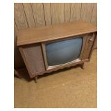 Vintage Montgomery Wars  TV cabinet no cord