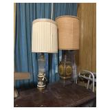 2 table lamps