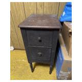 14ï¿½x19ï¿½x29 1/2ï¿½ vintage night stand with sewing