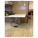 Square restaurant style table 36ï¿½x36ï¿½x30ï¿½