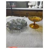 11ï¿½ ruffled edge fruit dish and amber compote