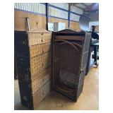 Vintage Wardrobe Trunk 45ï¿½x21ï¿½x21ï¿½