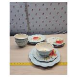 Set of 4 Pioneer Woman dishes