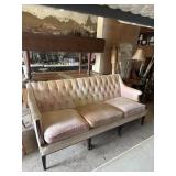 Vintage 6ï¿½ Couch