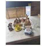 Figurines, trinket box and angels