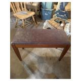 Piano bench