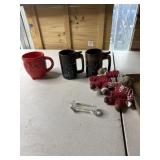 Owl cup, whistle cups beats, knife rest and