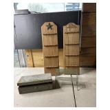 2 spoon holders, metal box and mini park bench