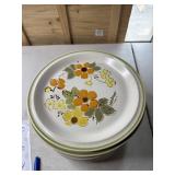 17 Harvest collection Stoneware plates