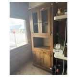 28ï¿½x16ï¿½72ï¿½ white clad farmhouse cabinet lighted