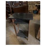 Small plant stand 17ï¿½x11ï¿½x26ï¿½