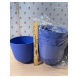 4 new blue planter