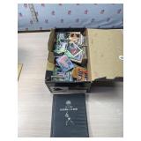 Lg lot of baseball cards