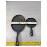 2 cast iron skillets