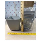 4 new gray flower pots