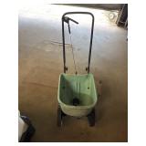 Fertilized spreader Scottï¿½s