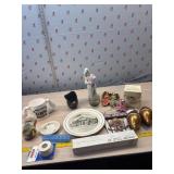 Mixed lot of home decor and more