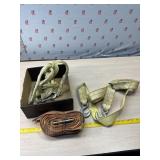 2 tie ropes with hooks and strap