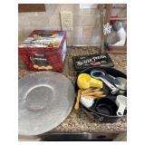 Hammered Aluminum tray, 2 tins, measuring cups