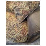 7ï¿½ Lane Hideabed Couch