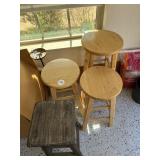 4 bar stools