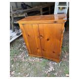 36ï¿½x19ï¿½x41ï¿½ wood cabinet