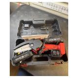 Small chain saw with 2 battery