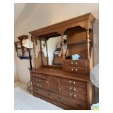 Dresser with mirror 2 pieces matches previous 2