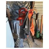 Black &  Decker Vortex electric blower works