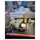 A&w Rootbeer mug, windup clock needs work, ducks