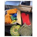 Lots of Microfiber clothes Silicone hit glove and