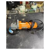 Chicago 4 1/2ï¿½ Angle Grinder works