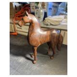 11ï¿½ wood carved horse
