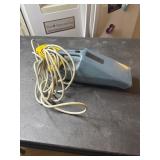 Hoover hand vacuum works