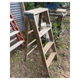 4ï¿½ wood ladder