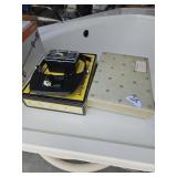 Professional magnifyer and jewelry box