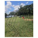 Octagon hay ring