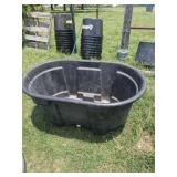 100 gallon Rubbermaid tank has crack at top