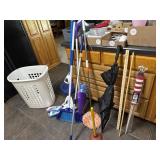 Mops, brooms, swifter, umbrella, yard stick, US